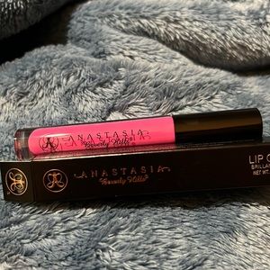 Anastasia Beverly Hills lip gloss